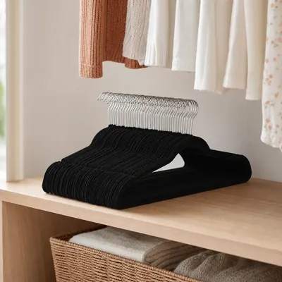 Slim Velvet Hangers – illustrative image, see the listing on Amazon for actual photos